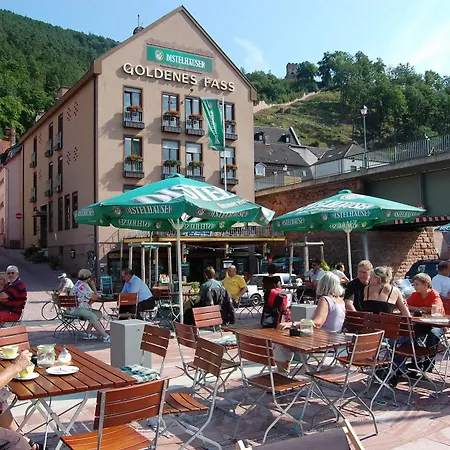 Goldenes Fass
